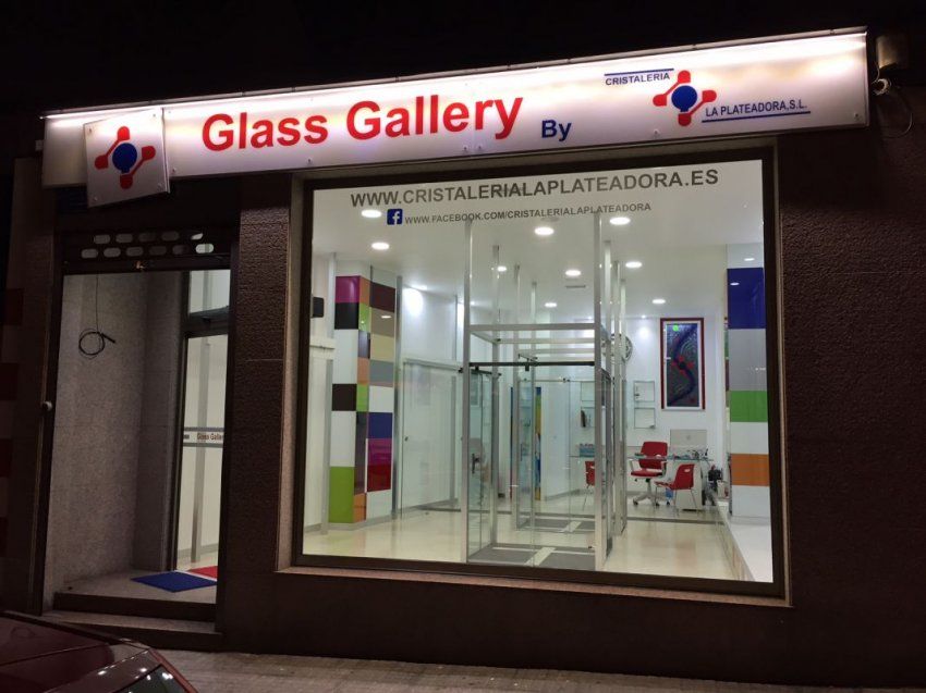 Glass Gallery Avda. de Arteixo, 91 15007 -  A Coruña Tlf. 881 081 329 e-mail: cristaleria@laplateadora.es